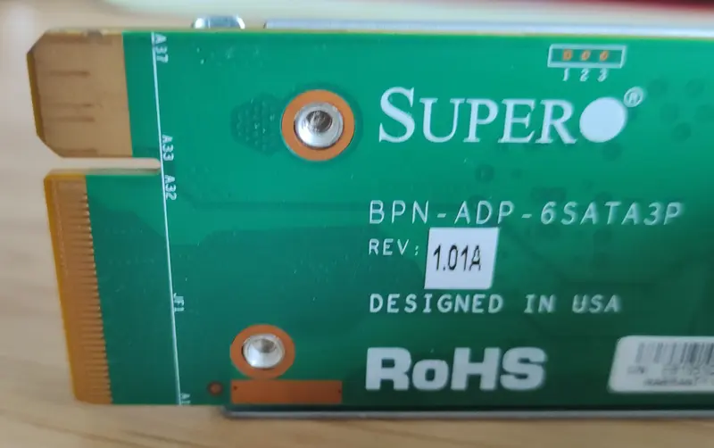 Photo of backplane connector located on SuperMicro X10 Blades